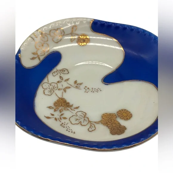 Japan demitasse Blue and Gold Floral Teacup Set - Picture 4 of 16